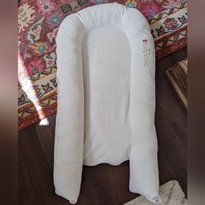 Dockatot Grand white toddler sleeper nap pad